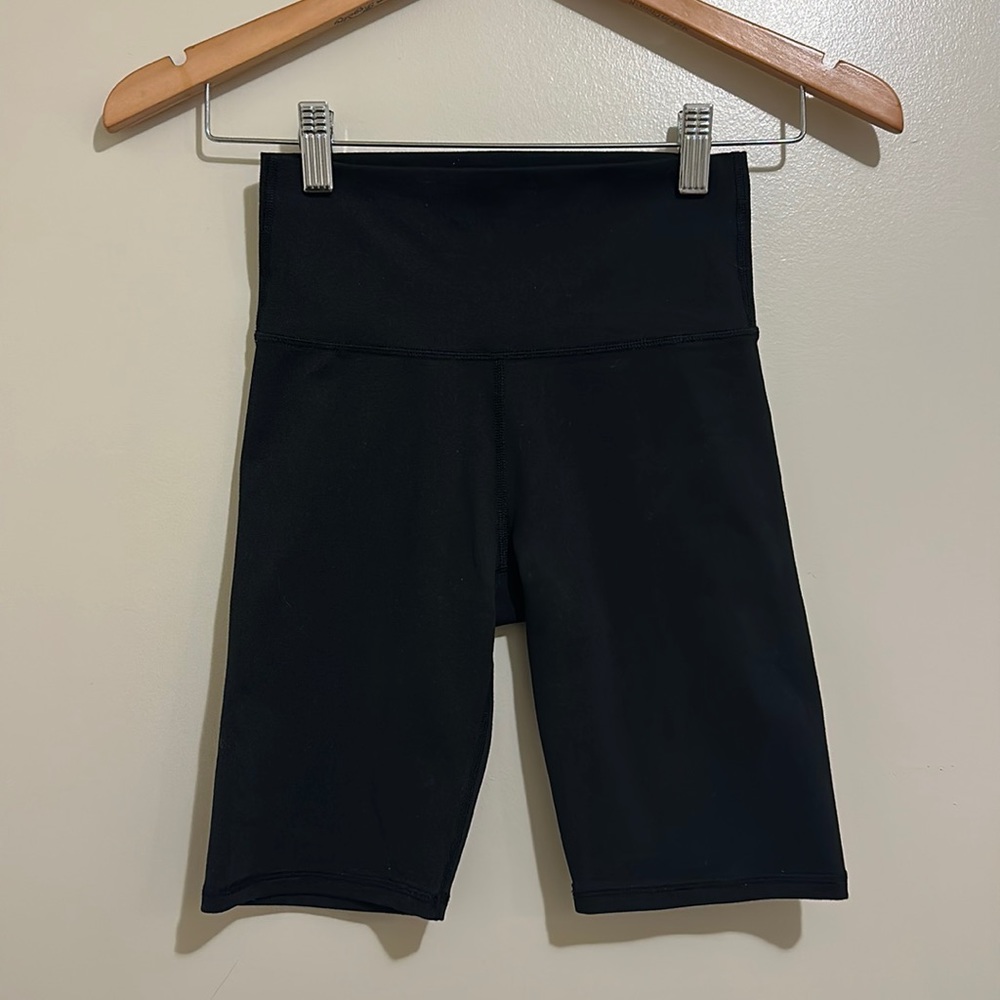 Aritzia BABATON Biker Shorts Black (XS)